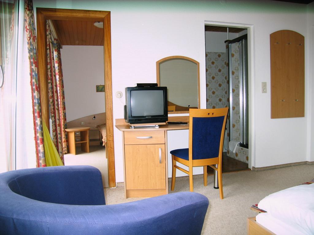 Gaestehaus Sonnenwinkel - Villa Roesler Saint Wolfgang Habitación foto