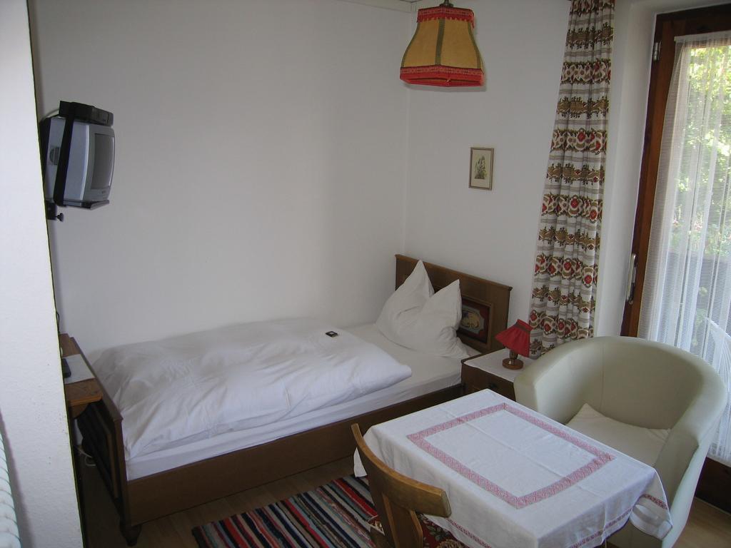 Gaestehaus Sonnenwinkel - Villa Roesler Saint Wolfgang Habitación foto
